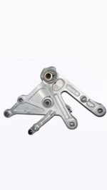 Suporte pedaleira dianteira direita CBR 1000 2004 - 2007 - Imagem 3