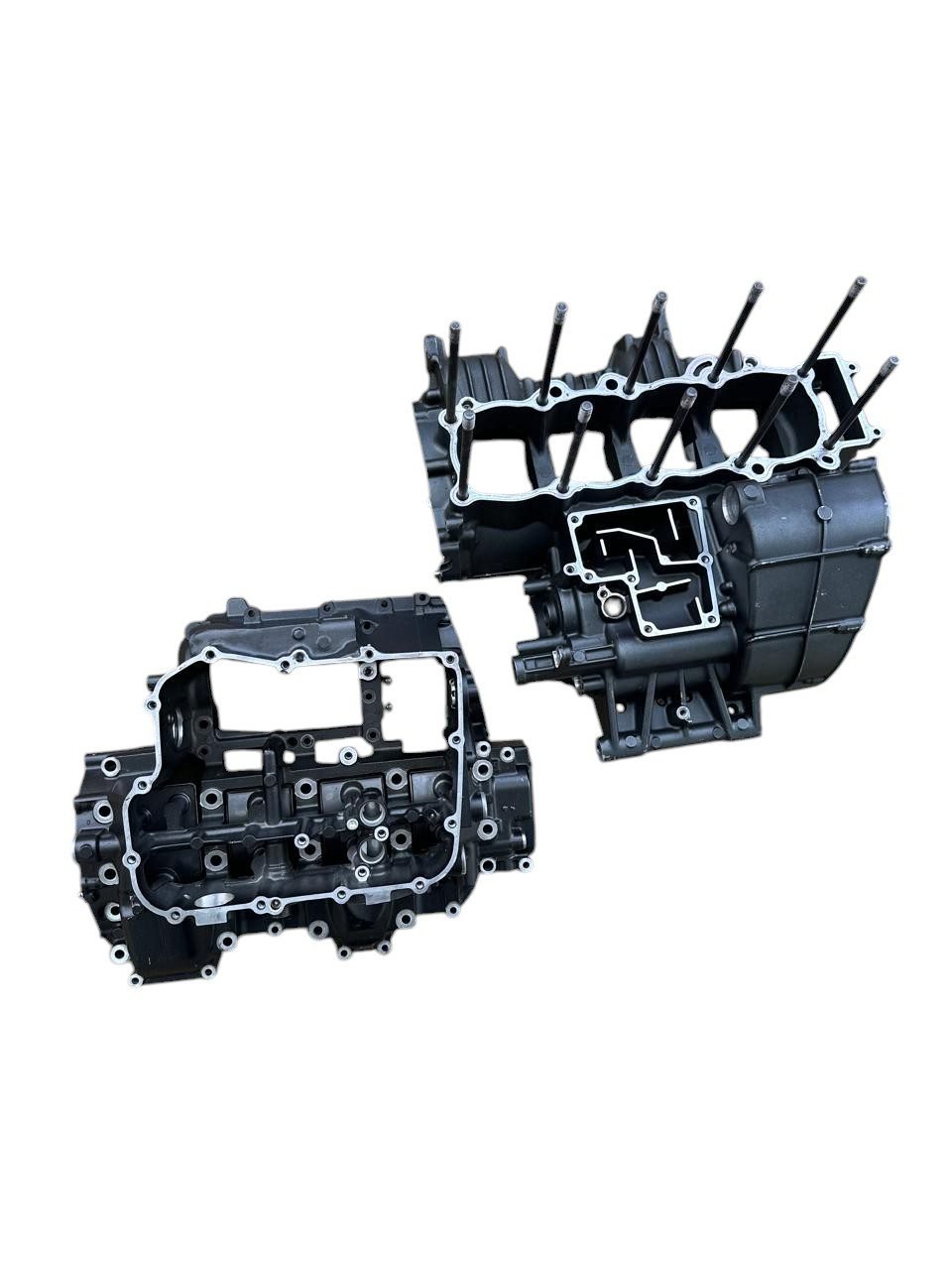 15316727016-whatsapp-image-2024-12-26-at-15-16-10-7-photoroom.jpg Par bloco motor YZF R1 2009 - 2014 - Imagem 1
