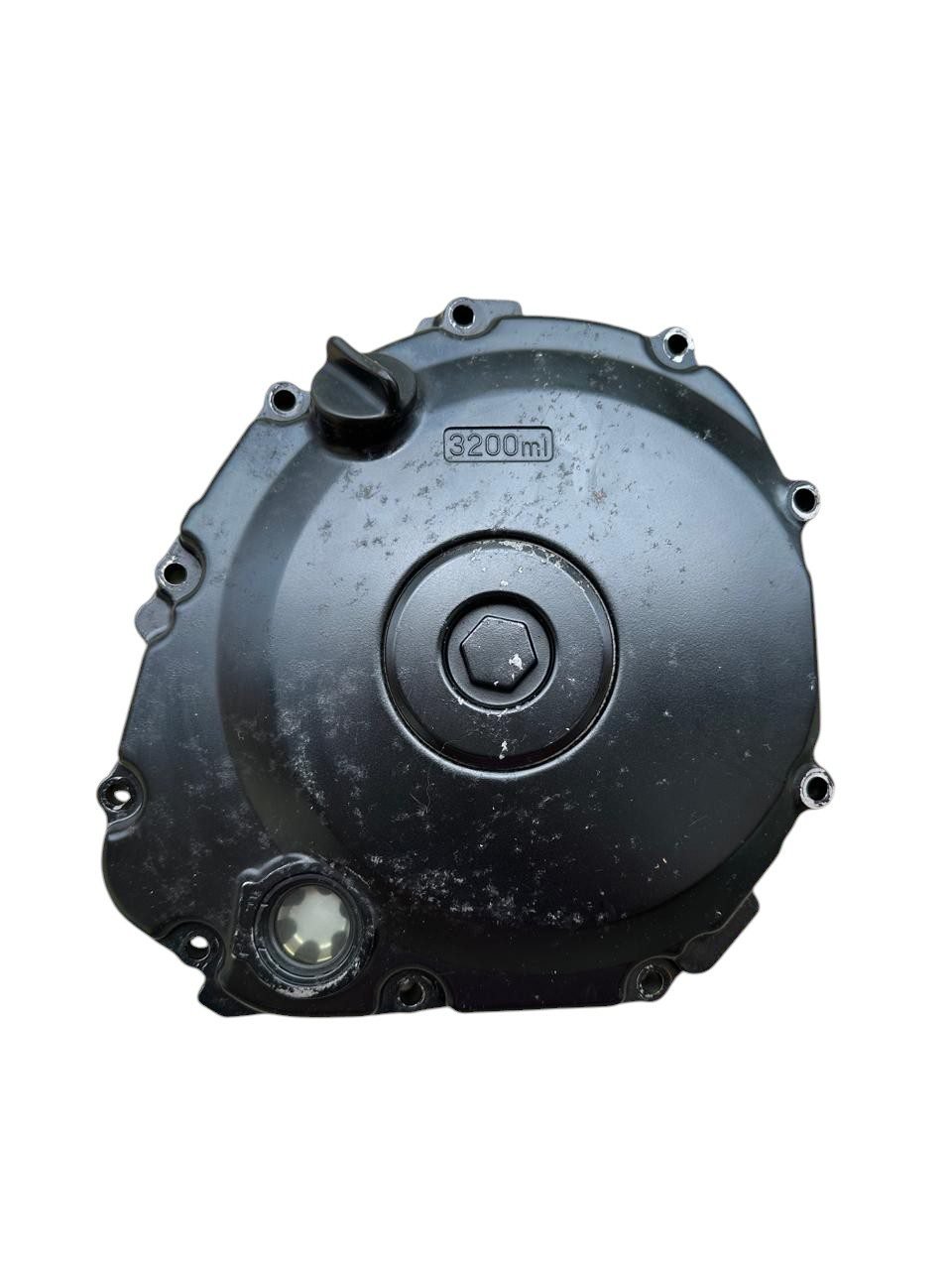 15320661924-578-photoroom.jpg Tampa direita motor Suzuki GSR 750 2013 - 2016 - Imagem 1