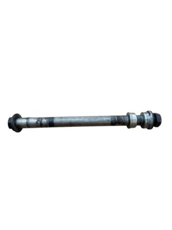 Eixo roda traseira Suzuki GSR 750 2013 - 2016
