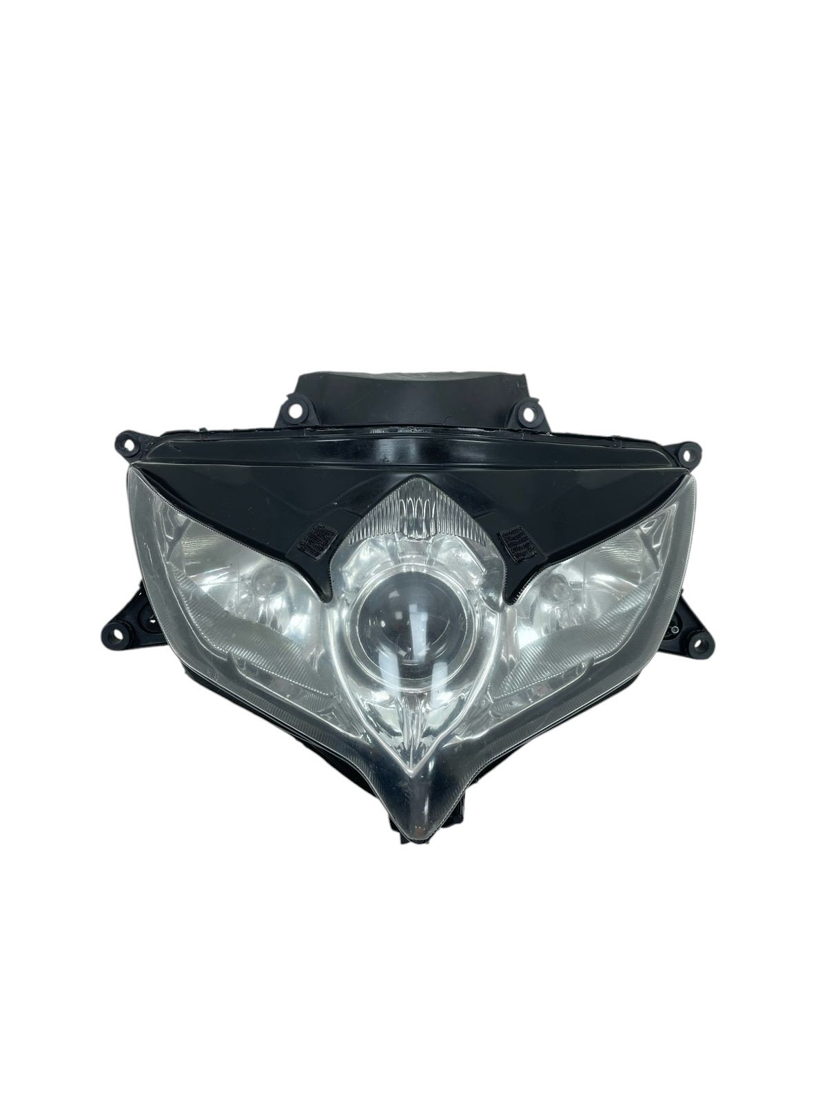 15340359429-whatsapp-image-2025-04-11-at-10-45-52-2-photoroom.jpg Farol GSXR 750 SRAD 2010 - 2013 (C/ detalhe) - Imagem 1