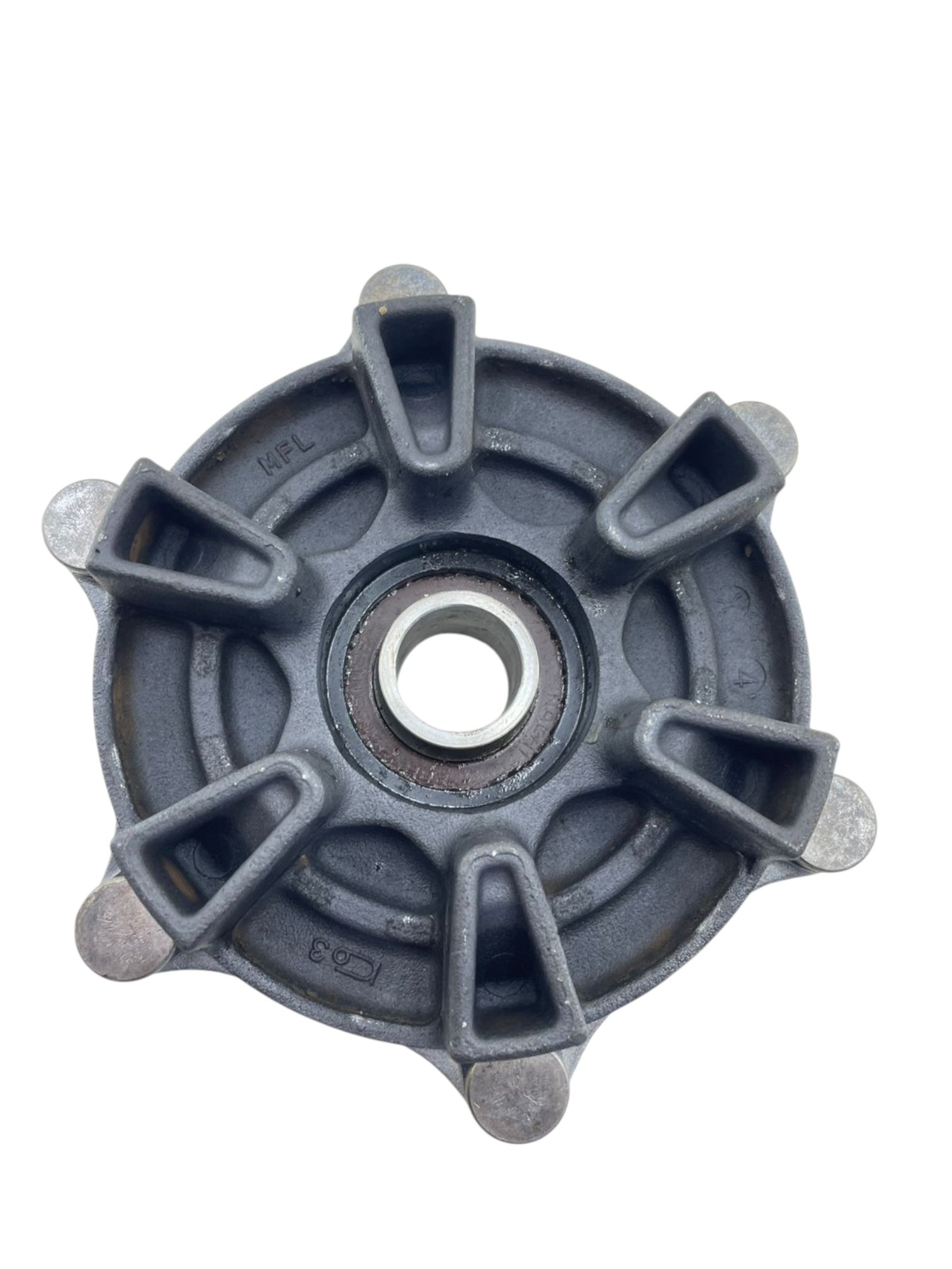 15384384244-whatsapp-image-2025-10-13-at-17-24-47-photoroom.webp Flange coroa CBR 1000 2008 - 2011 - Imagem 1