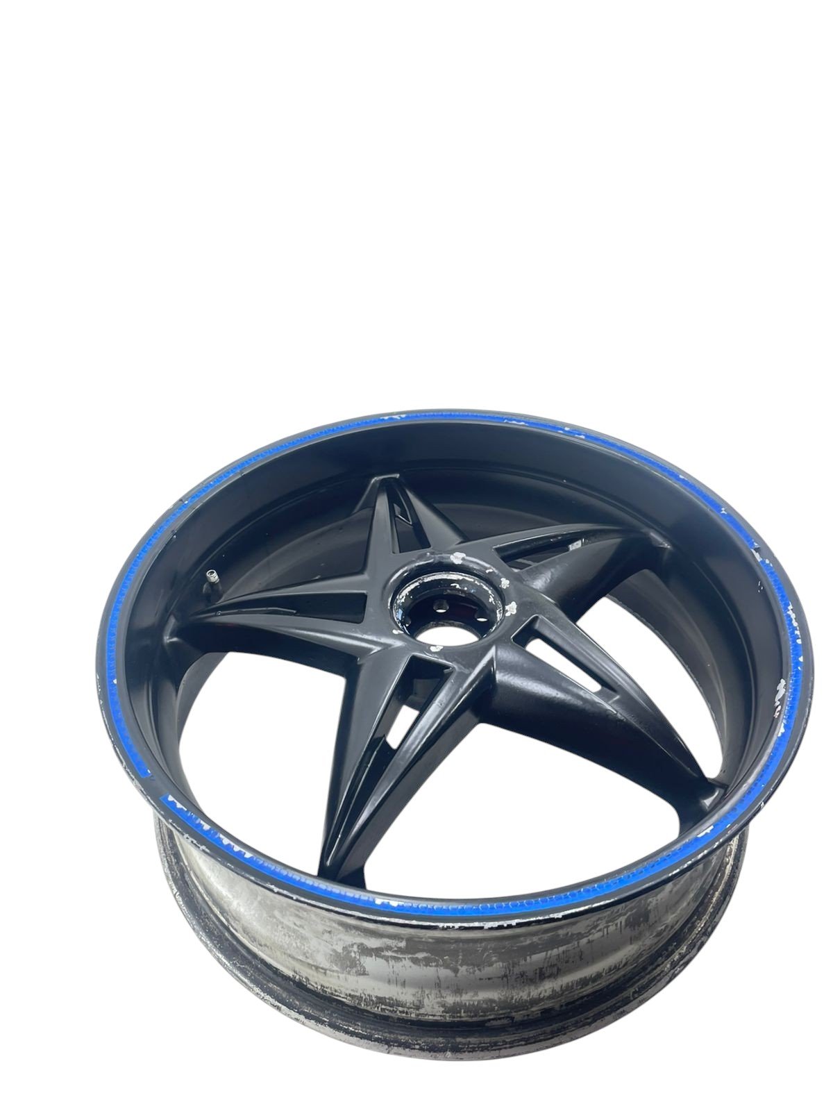 15391414961-whatsapp-image-2025-10-28-at-15-58-19-1-photoroom.jpg Roda traseira MV Agusta Brutale 910 2007 - 2008 - Imagem 1