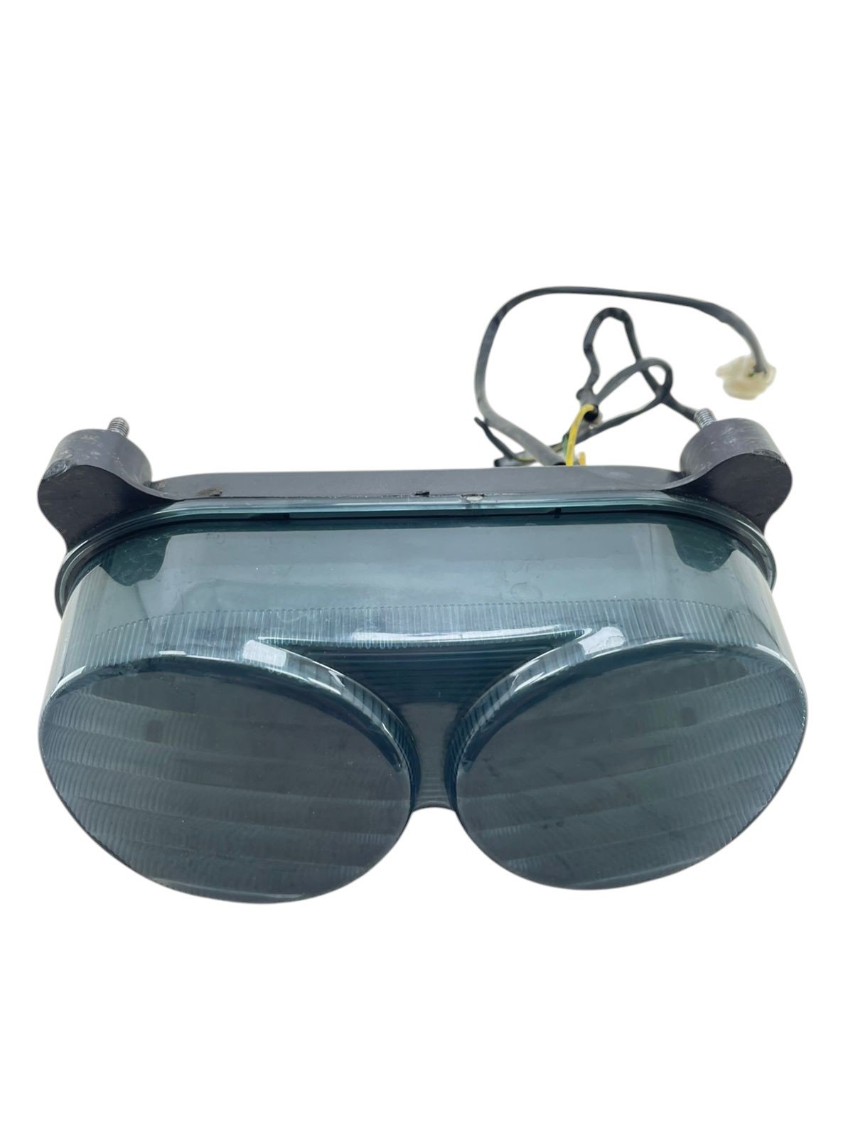 15396389109-whatsapp-image-2025-11-19-at-17-14-33-2.jpg Lanterna traseira ZX6 2002 - Imagem 1