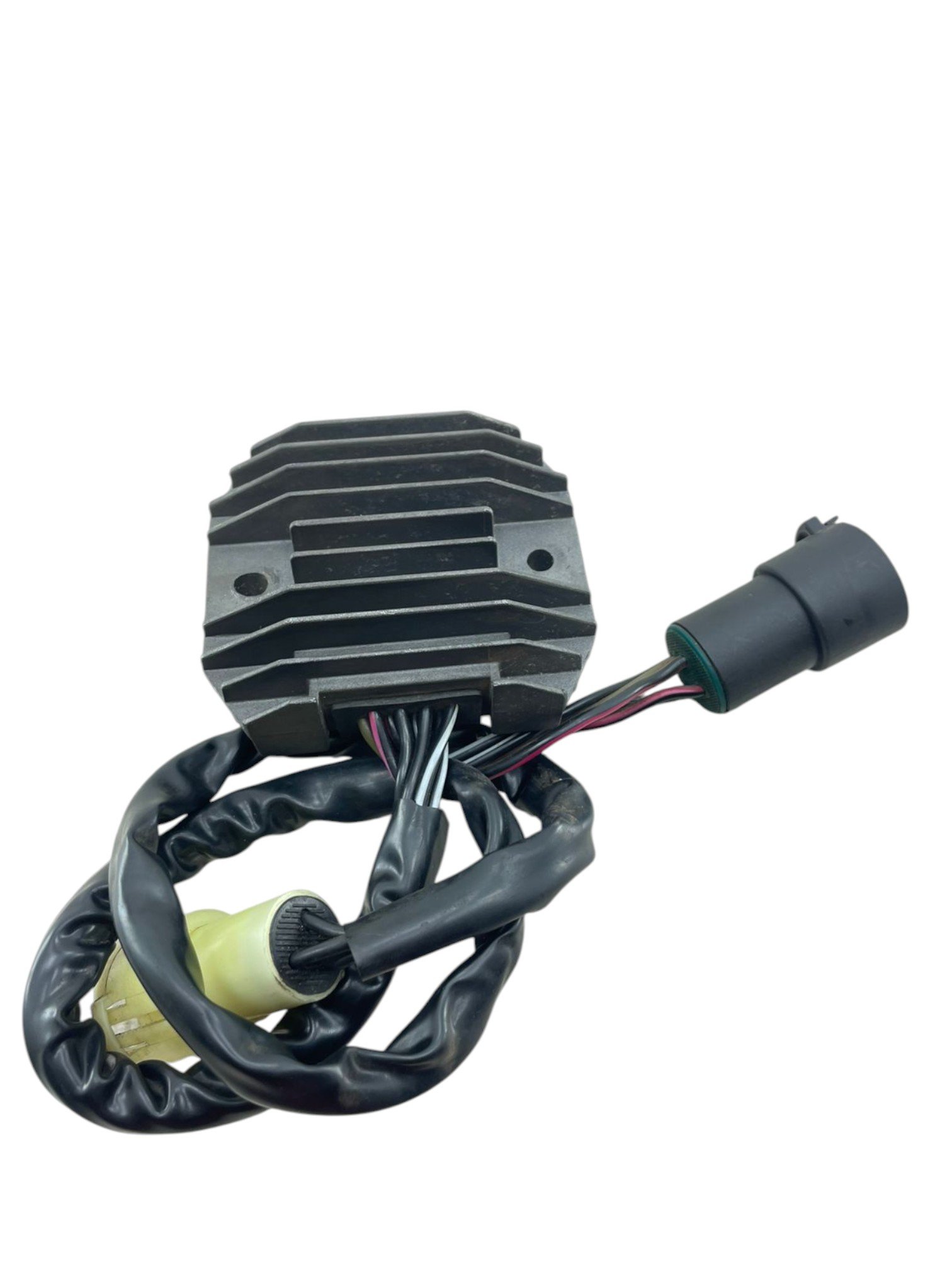 15396412232-whatsapp-image-2025-11-19-at-17-52-38-1.jpg Retificador ZX6 2002 - Imagem 1