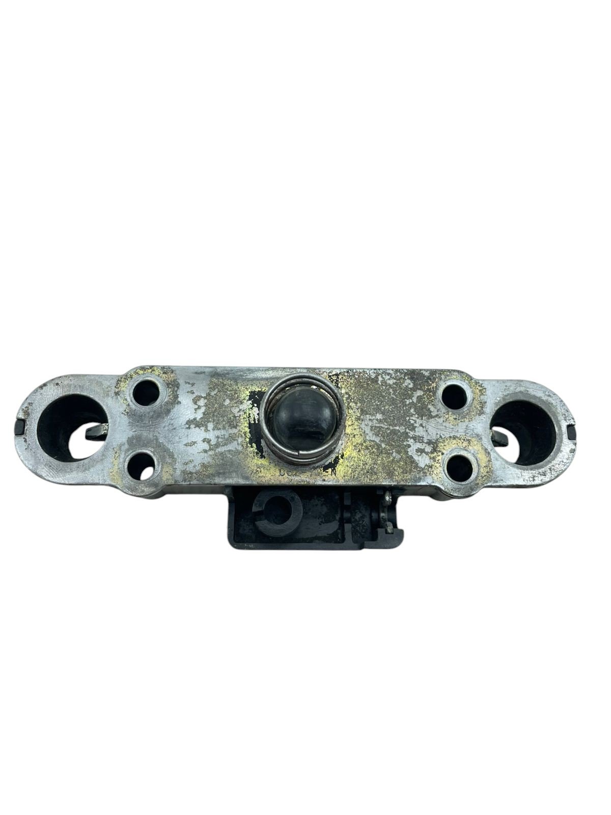 15399388556-whatsapp-image-2025-12-08-at-14-06-11-2.jpg Trava banco GSXR SRAD 750 1994 - Imagem 1