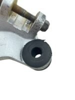 Suporte pedaleira traseiro direit GSXR SRAD 750 1994 C/Detal - Imagem 8