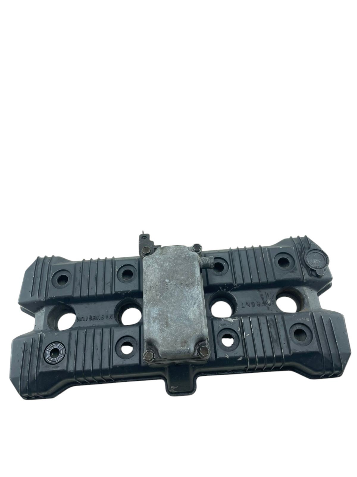 15399576631-whatsapp-image-2025-12-10-at-15-20-32-1.jpg Tampa cabeçote GSXR SRAD 750 1994 - Imagem 1