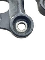 Suporte pedaleira dianteira esquerd GSXR SRAD 1000 2006 2007 - Imagem 5