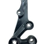 Suporte pedaleira dianteiro direito GSXR SRAD 1000 2006 2007