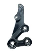 Suporte pedaleira dianteiro direito GSXR SRAD 1000 2006 2007