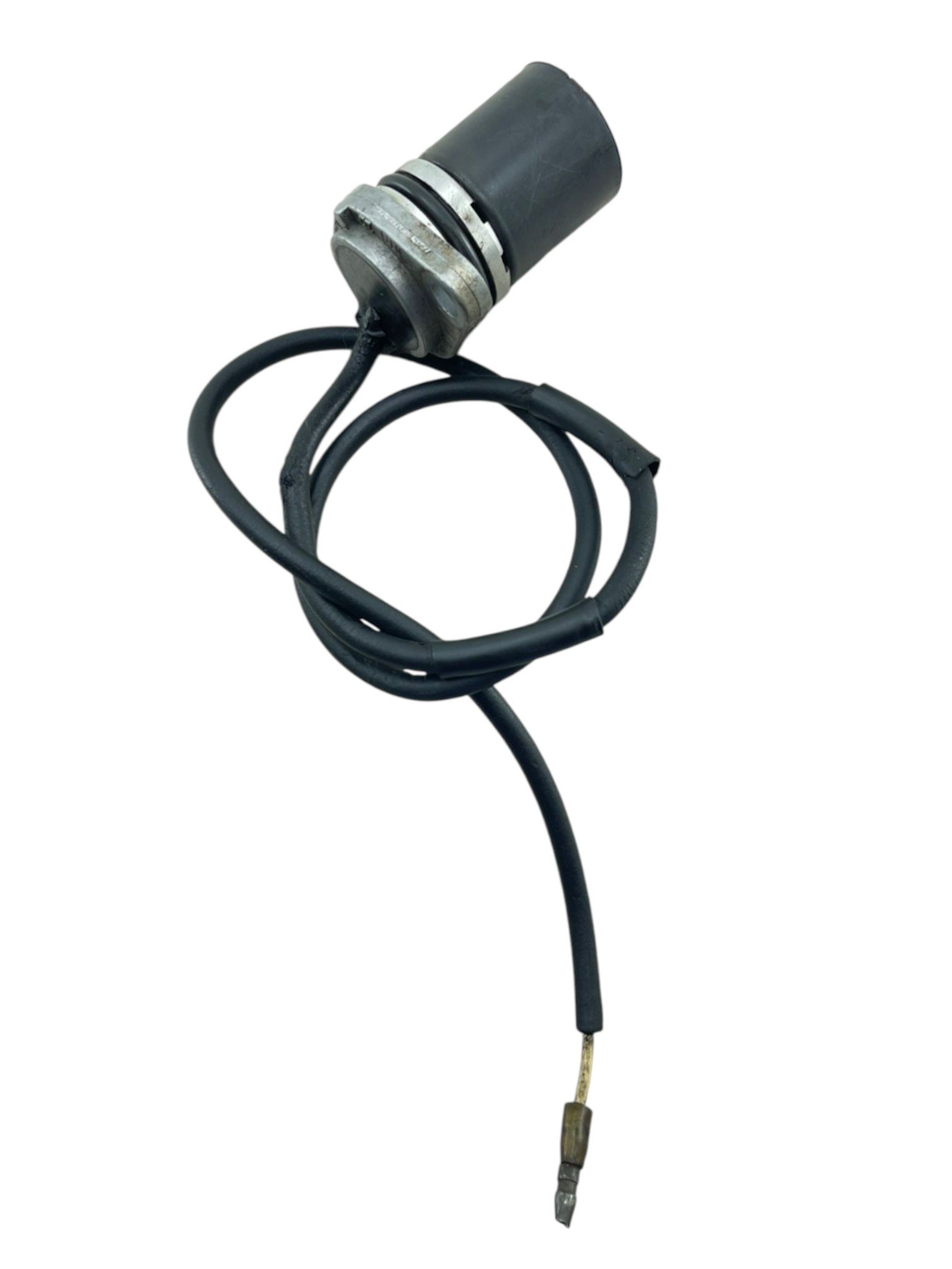 15449682270-whatsapp-image-2026-02-12-at-08-46-30-photoroom.jpg Sensor pressão óleo YZF R6 1998 - 2002 - Imagem 1
