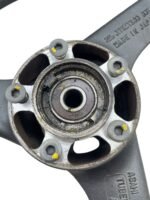 Roda dianteira GSX 750F 1988 - 1997 - Imagem 4