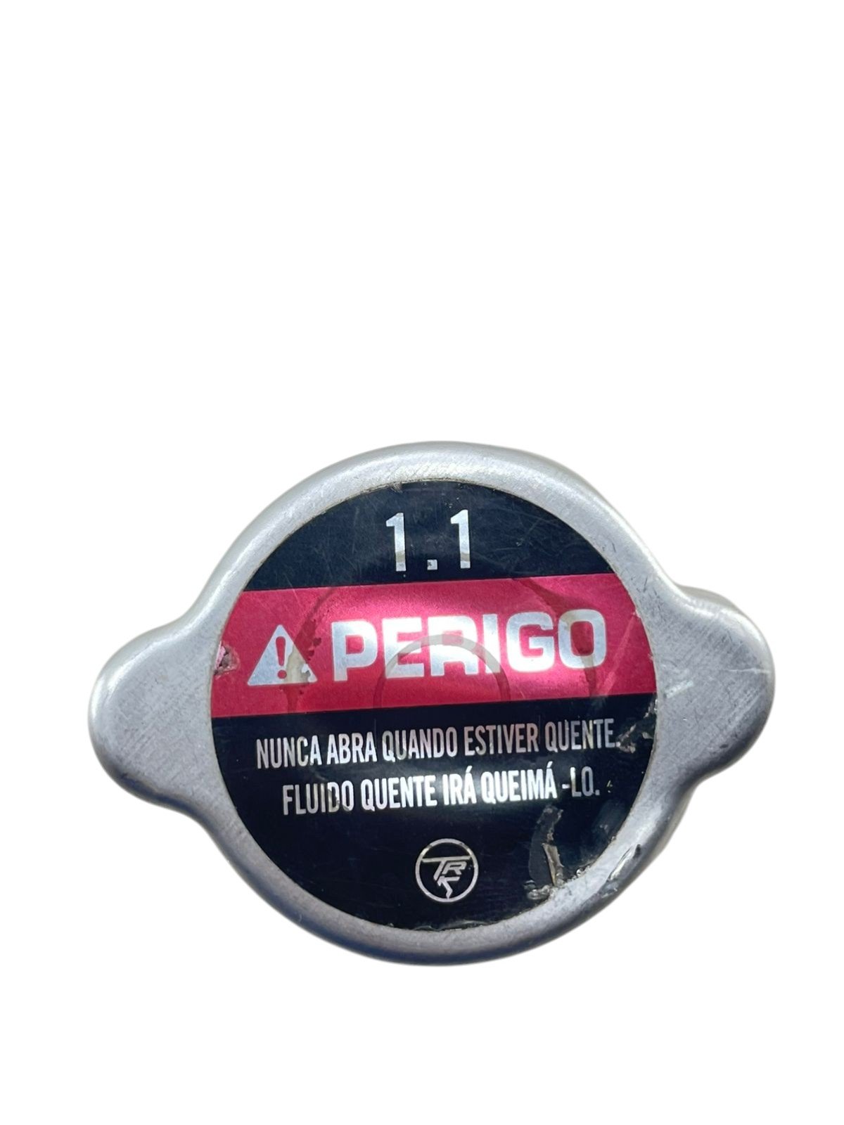 15513201608-whatsapp-image-2026-03-25-at-15-08-22-2.jpg Tampa radiador CB 1000R 2012 - 2015 - Imagem 1