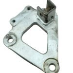 Suporte pedaleira dianteiro esquerdo GS 500 1998 - 2008