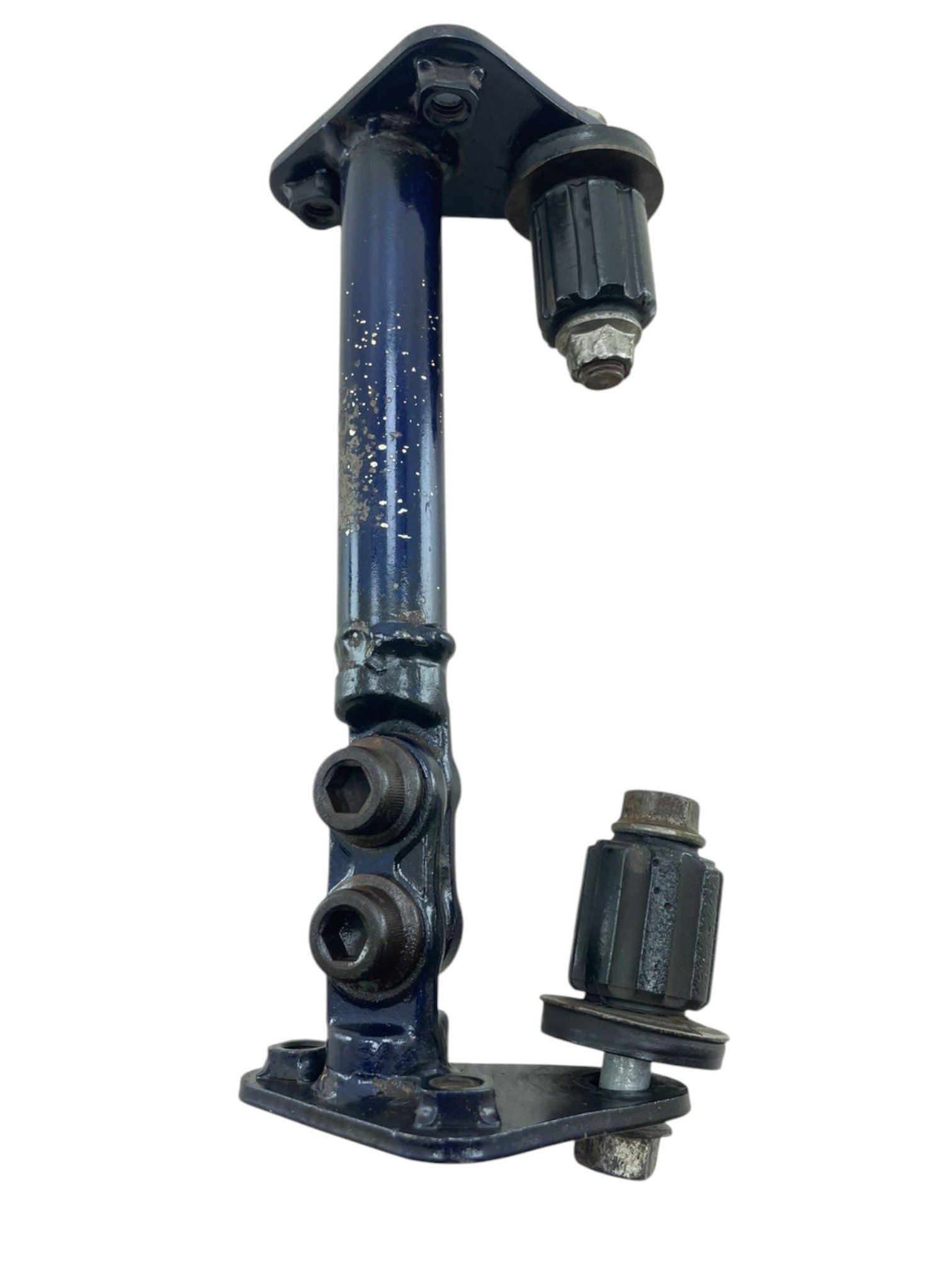 15527566122-whatsapp-image-2026-04-14-at-15-24-39-2.jpg Suporte motor Bandit 1200 1996 - 2000 - Imagem 1