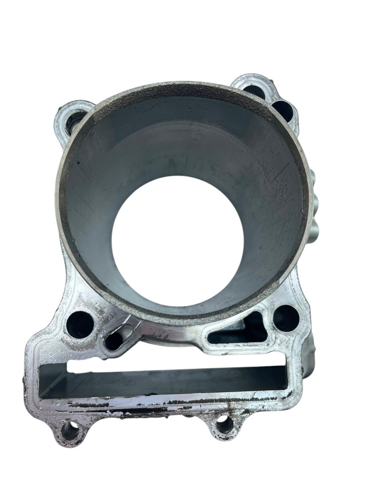 15556801471-whatsapp-image-2026-06-02-at-16-06-45-2.jpg Cilindro motor traseiro V-Strom 650 2007 - 2011 - Imagem 1