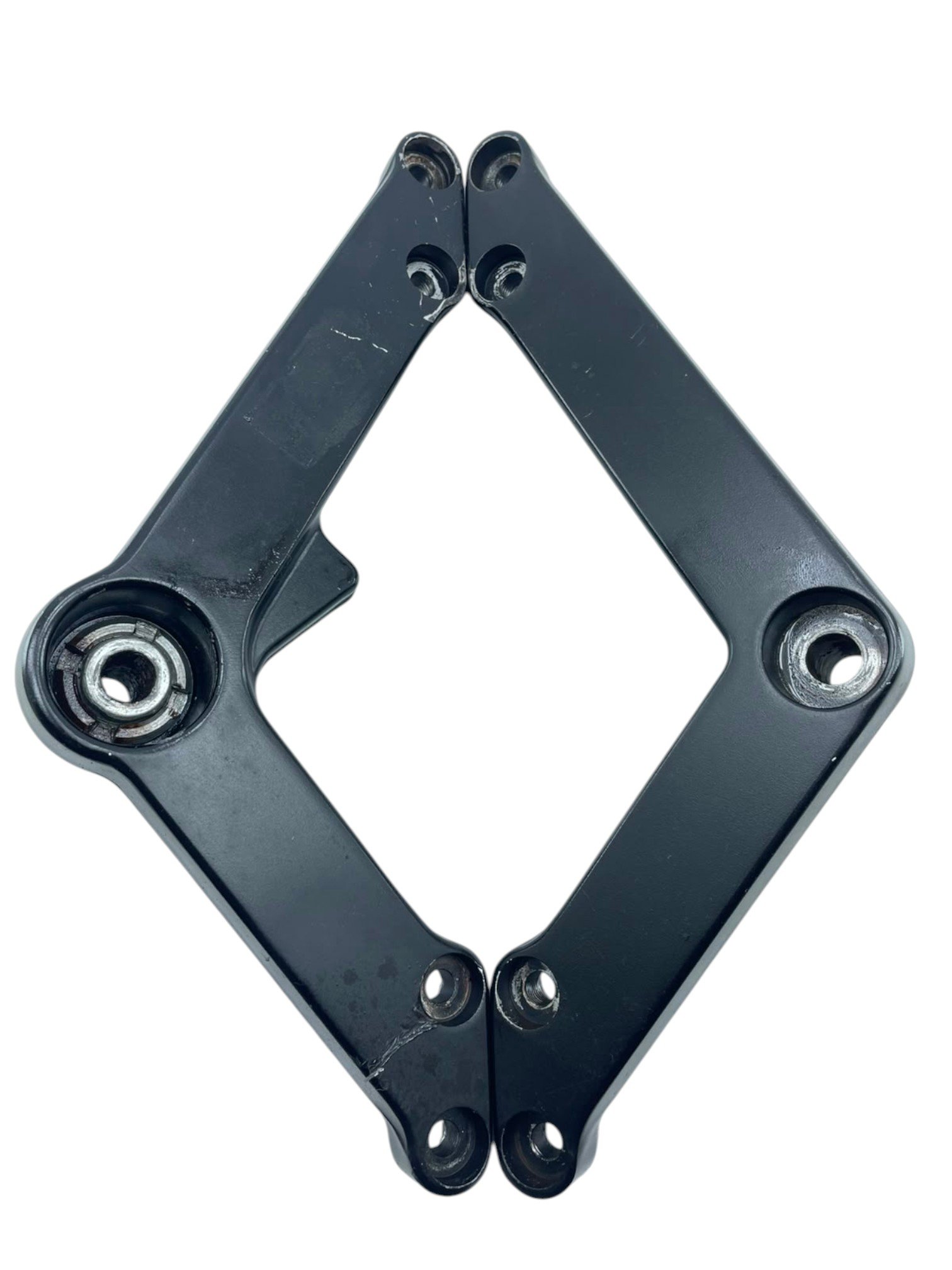 15556962788-whatsapp-image-2026-06-03-at-14-47-06-1.jpg Suporte motor V-Strom 650 2007 - 2011 - Imagem 1