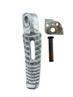 Pedaleira traseira esq GSXR SRAD 1000 2004 - 2005 C/Detalh