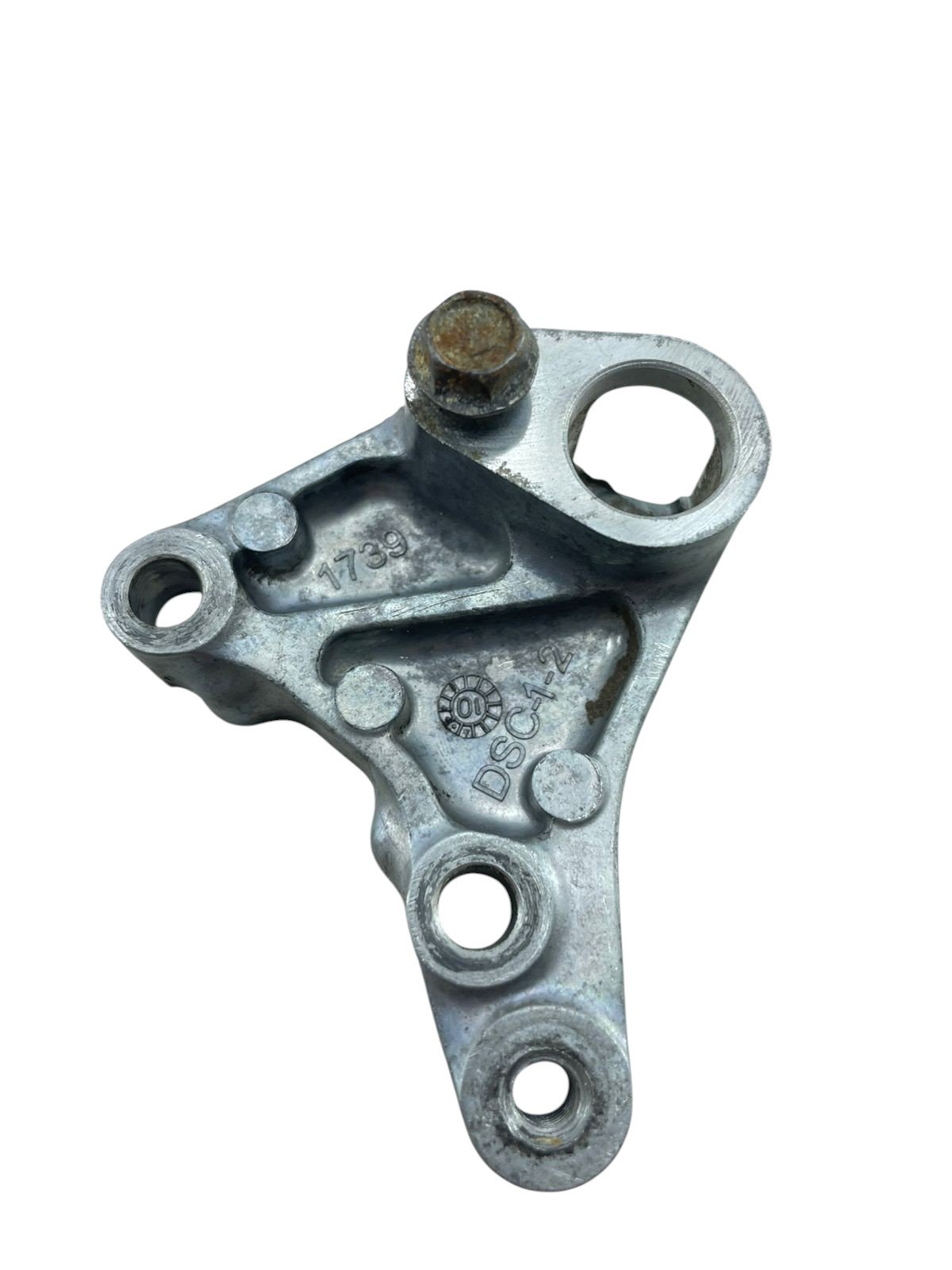 15566764598-whatsapp-image-2026-06-25-at-17-49-04-2.jpg Suporte sensor velocímetro ER6N 2009 - 2011 - Imagem 1