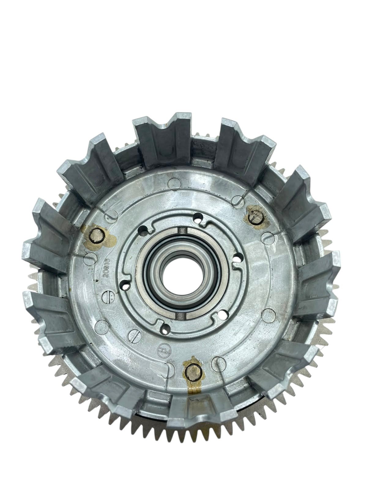 15576504536-whatsapp-image-2026-07-16-at-14-07-26.jpg Campana Embreagem Daytona 675 2009 - 2012 - Imagem 1