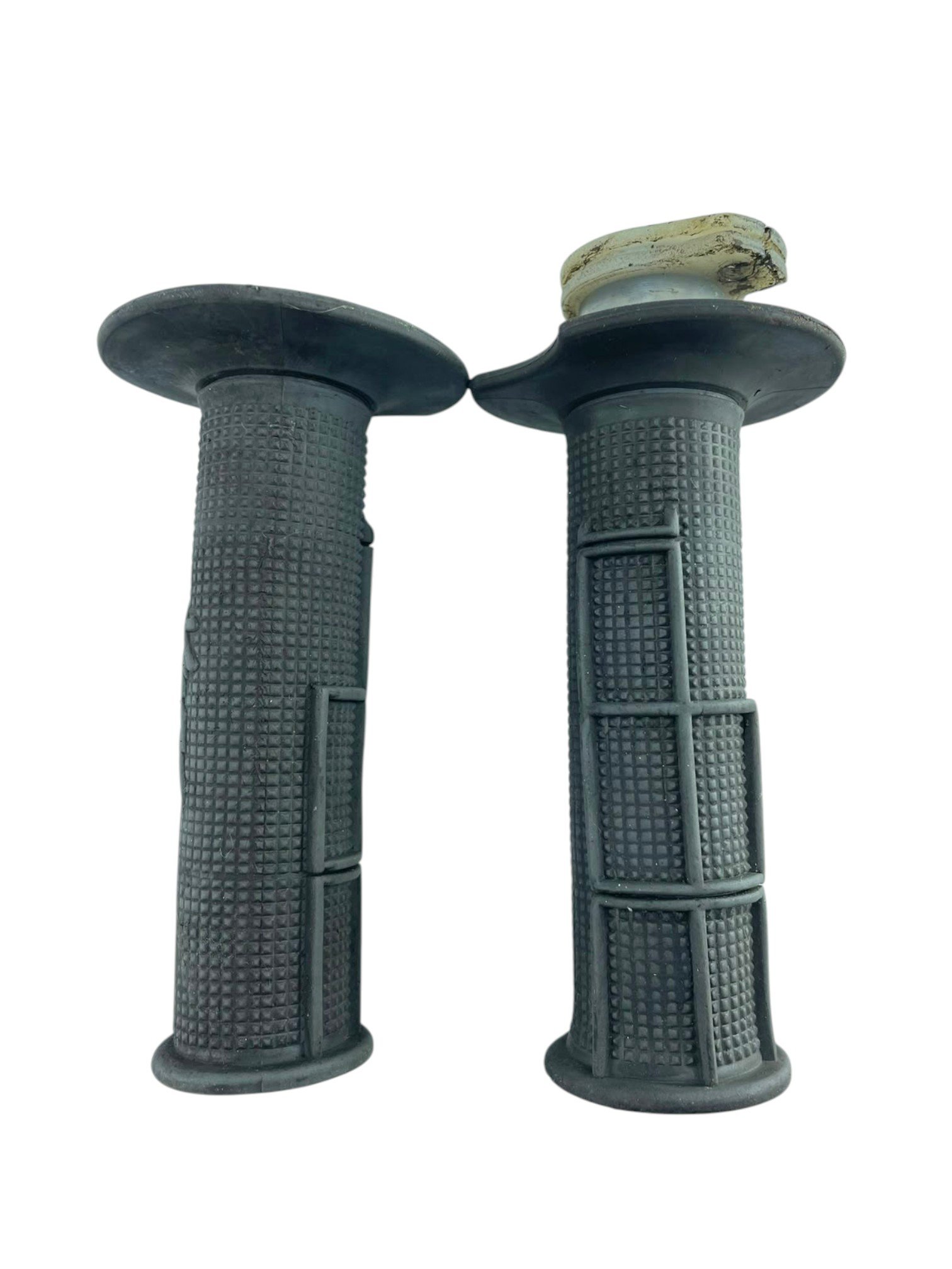 15577621229-whatsapp-image-2026-07-16-at-15-21-54-2-1.jpg Tubo interno acelerador CBR 600F 1995 - 1997 - Imagem 1