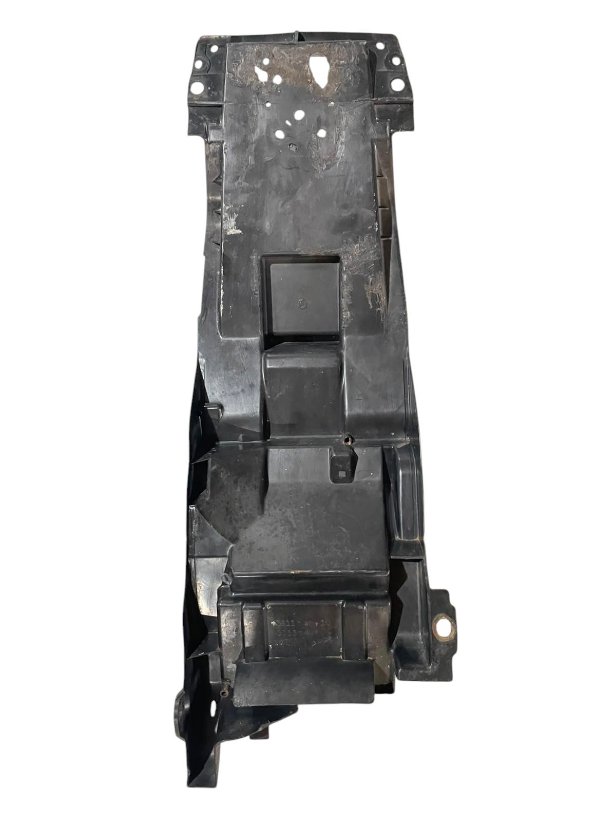 15587119800-whatsapp-image-2026-07-27-at-15-00-05-3-8.jpg Paralama traseiro interno GSXR SRAD 1000 2001-2002 (C/avaria - Imagem 1