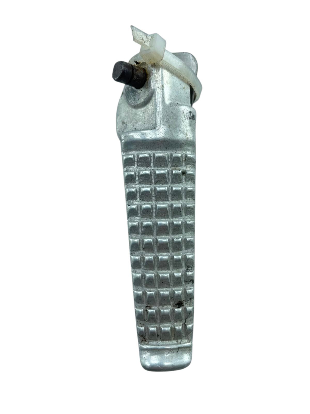 15587726357-whatsapp-image-2026-07-27-at-16-48-30-1.jpg Pedaleira traseira esquerda GSXR SRAD 1000 2001 - 2002 - Imagem 1