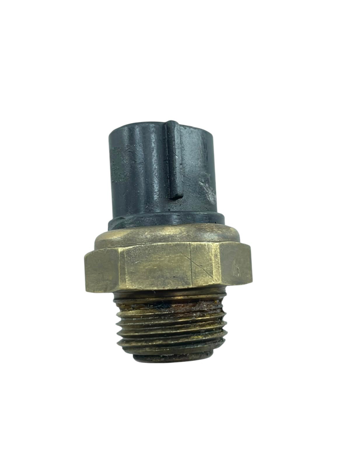 15587758101-whatsapp-image-2026-07-27-at-16-49-42.jpg Sensor temperatura radiador GSXR SRAD 1000 2001 - 2002 - Imagem 1