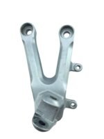 Suporte pedaleira dianteira esquerda CBR 1000 2004- 2007