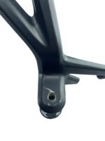 Suporte pedaleira traseira esquerda Z 900 2017 - 2026 - Imagem 6
